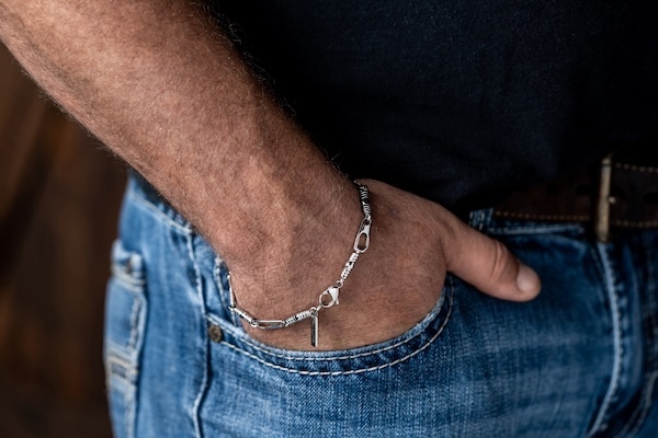 Men&rsquo;s Fishers of Men Bracelet engraved with Matthew 4:19
